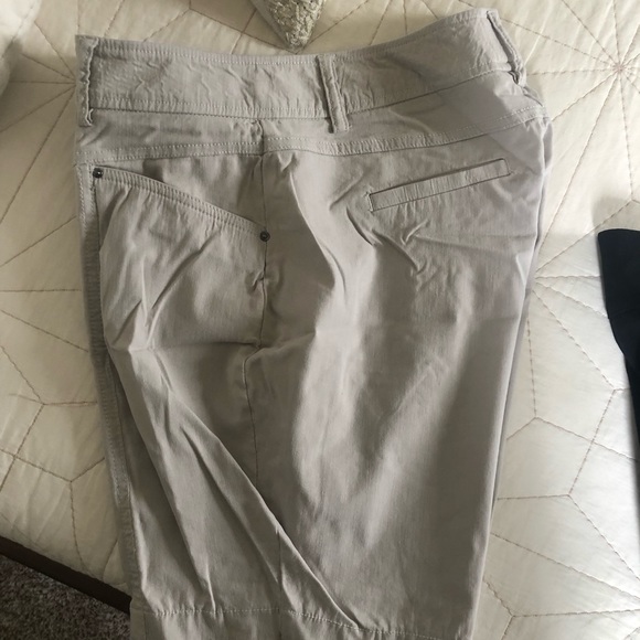 INC Shorts - Picture 6 of 6